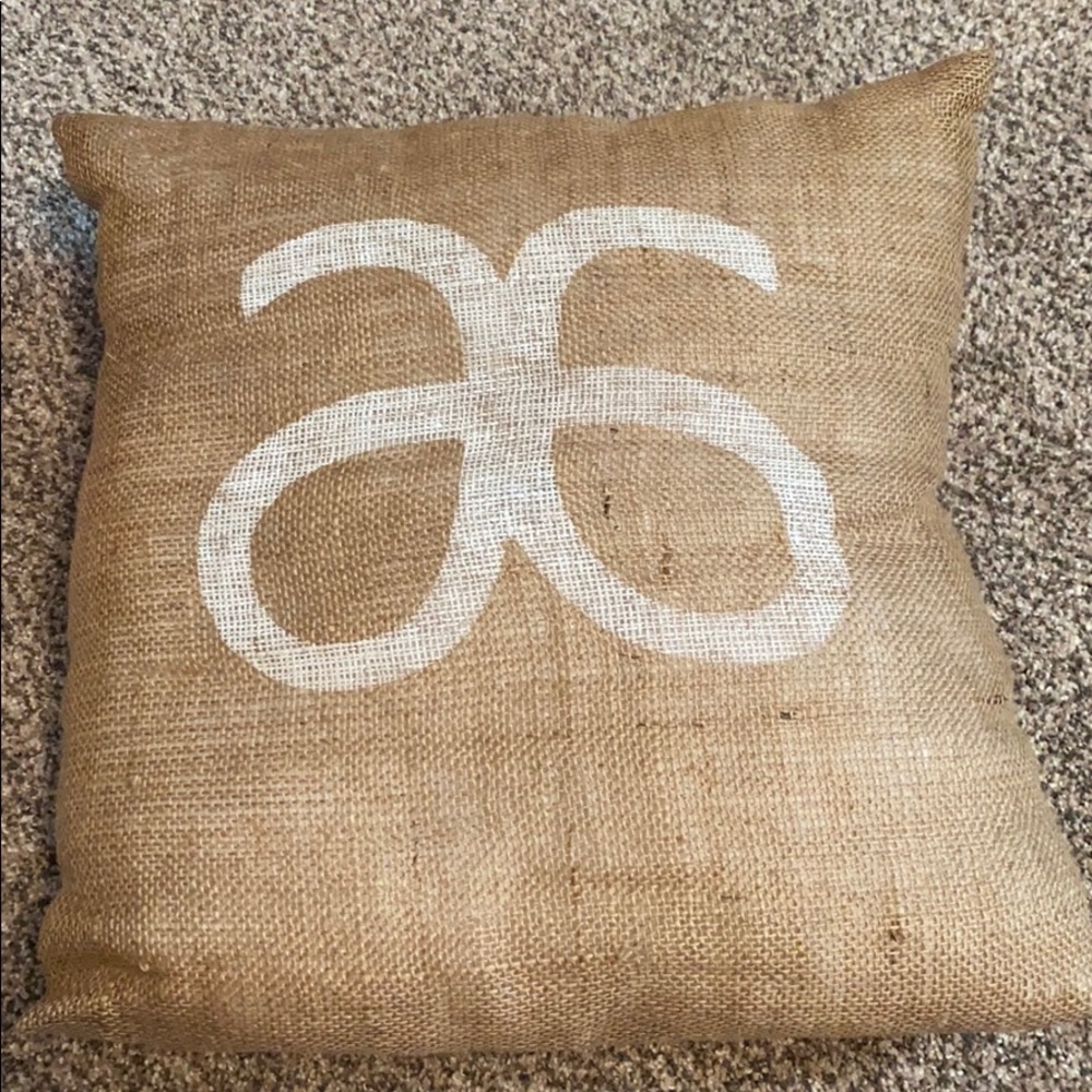 Arbonne Pillow
